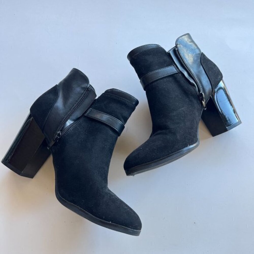 Kelly‎ & Katie DIVIA BOOTIE Shoes Black Faux Suede Womens Size 7.5M Chunky Heels - Picture 3 of 7